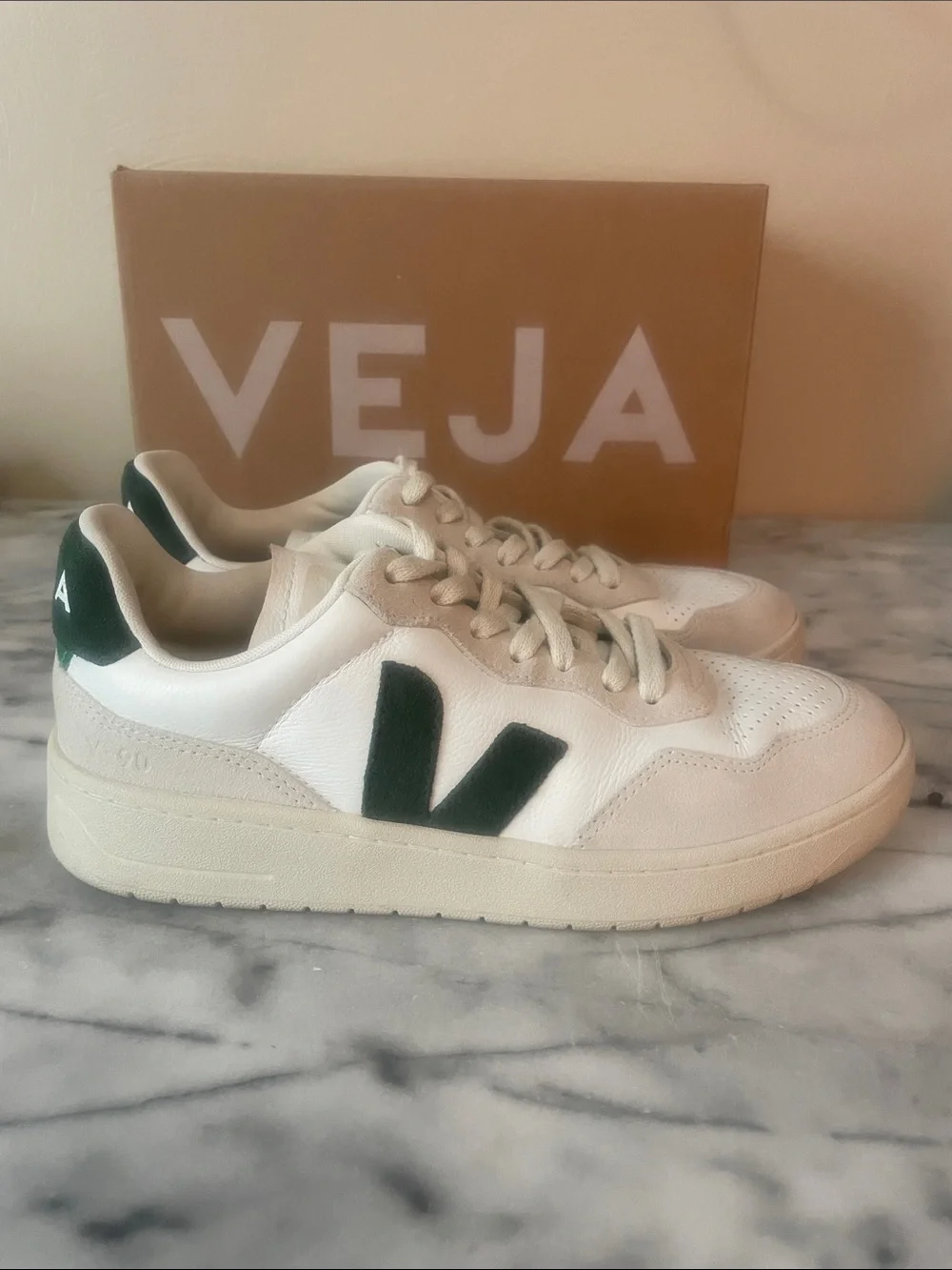 VEJA V-90 Extra-White Cypress Sneaker